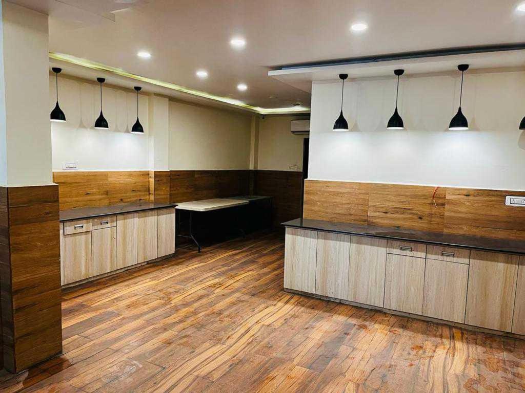 Oyo Hotel Happy Homes Bhopal Bagian luar foto